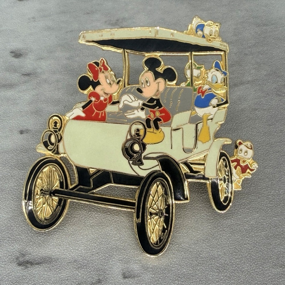 Disney Resort Exclusive Pin Mickey Minnie Donald Huey Dewey Horseless Carriage